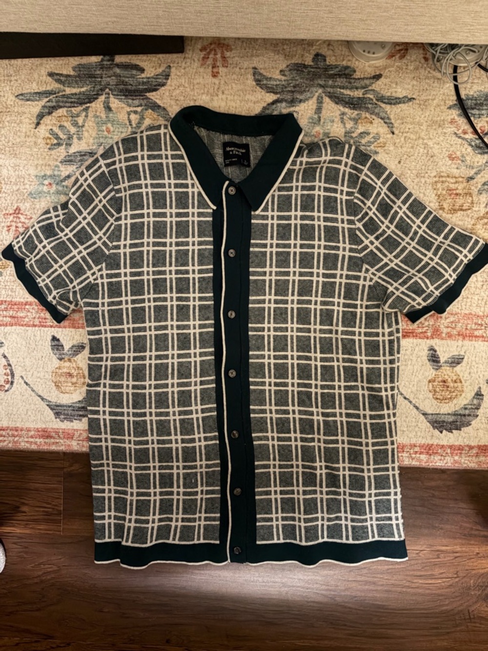 Abercrombie Men’s Green Checkered Sweater Polo size L